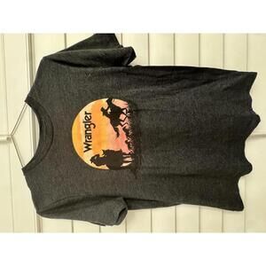 Classic grey wrangler t-shirt size M